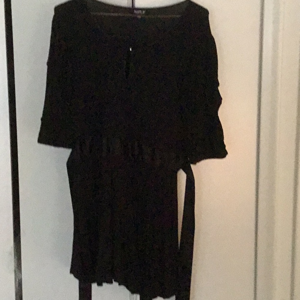 Black tie at waist top